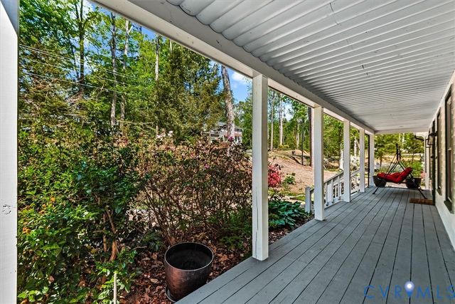 448 Lake Caroline Dr, Ruther Glen, VA 22546