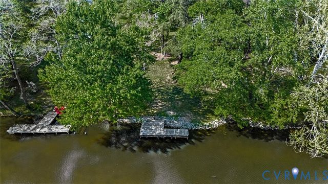 448 Lake Caroline Dr, Ruther Glen, VA 22546