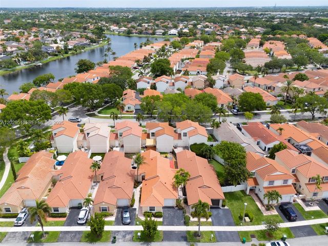 17953 SW 11th Street, Pembroke Pines, FL 33029