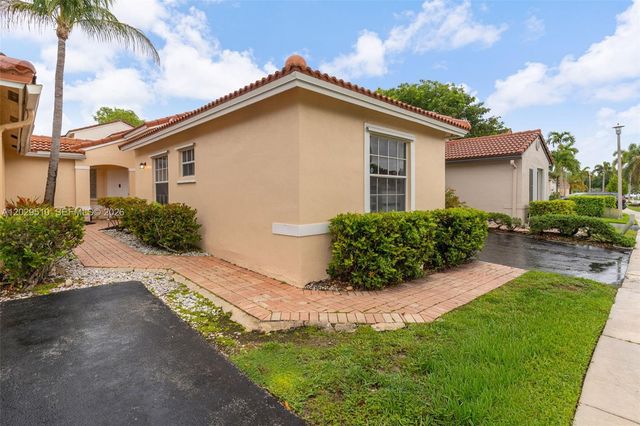 17953 SW 11th Street, Pembroke Pines, FL 33029