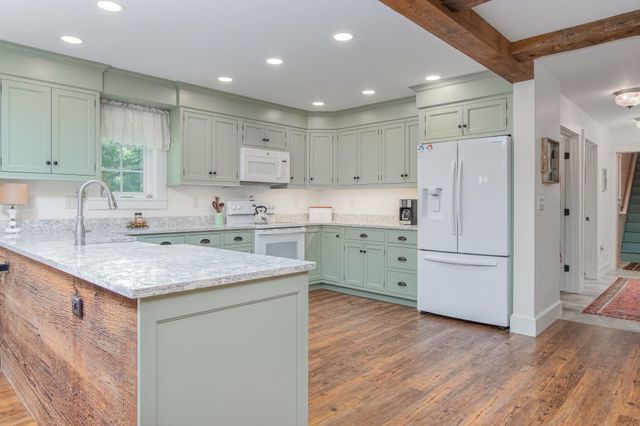 178 Meredith Center Road, Meredith, NH 03253