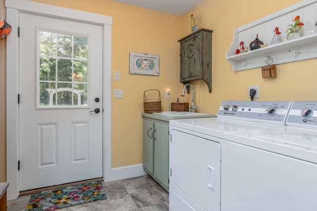 178 Meredith Center Road, Meredith, NH 03253
