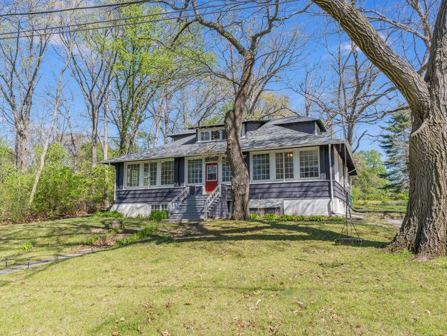 1915 Highland Park Drive, Joliet, IL 60432