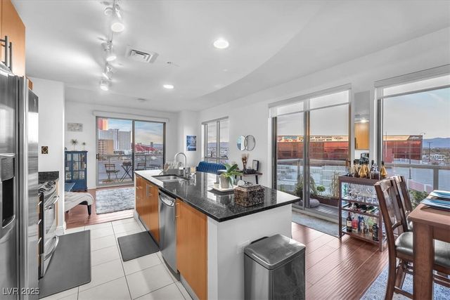 200 West Sahara Avenue 801, Las Vegas, NV 89102