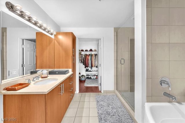 200 West Sahara Avenue 801, Las Vegas, NV 89102