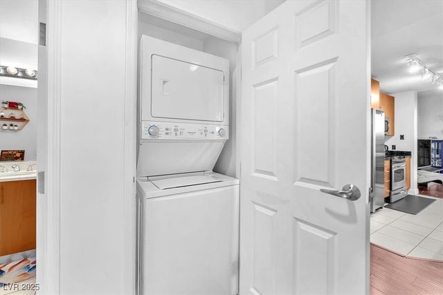 200 West Sahara Avenue 801, Las Vegas, NV 89102