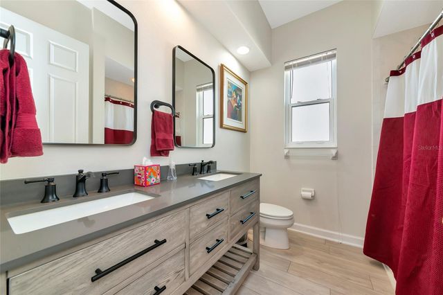 4990 GARDINERS BAY CIRCLE, Sarasota, FL 34238