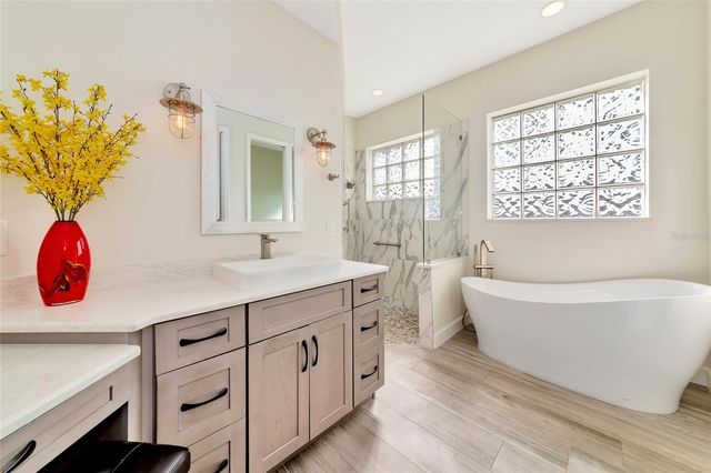 4990 GARDINERS BAY CIRCLE, Sarasota, FL 34238