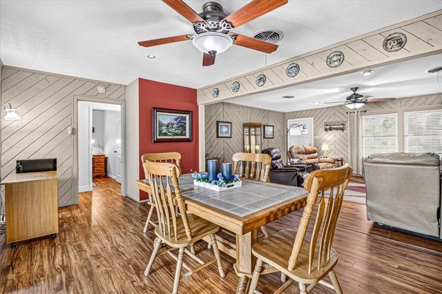 946 Carmel Pkwy, Corpus Christi, TX 78411