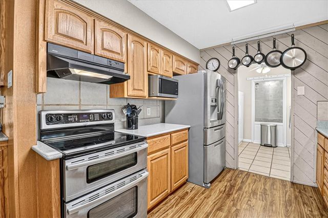 946 Carmel Pkwy, Corpus Christi, TX 78411