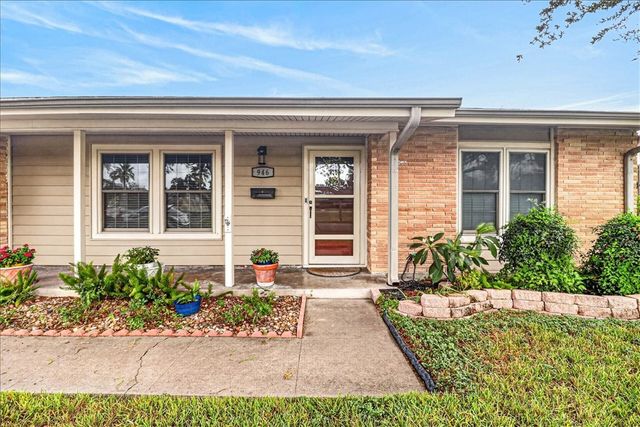 946 Carmel Pkwy, Corpus Christi, TX 78411