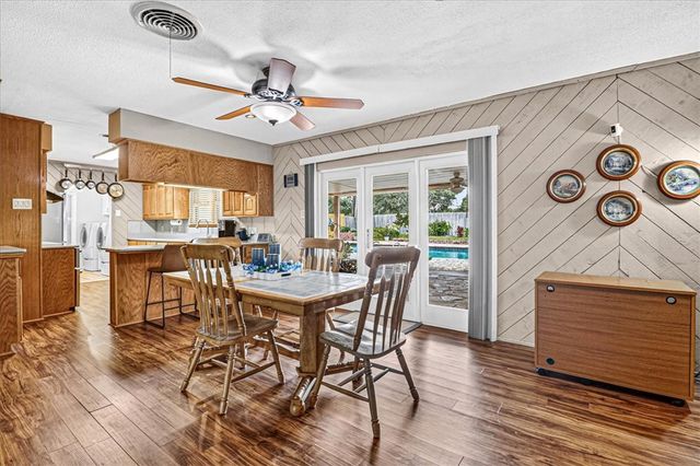 946 Carmel Pkwy, Corpus Christi, TX 78411