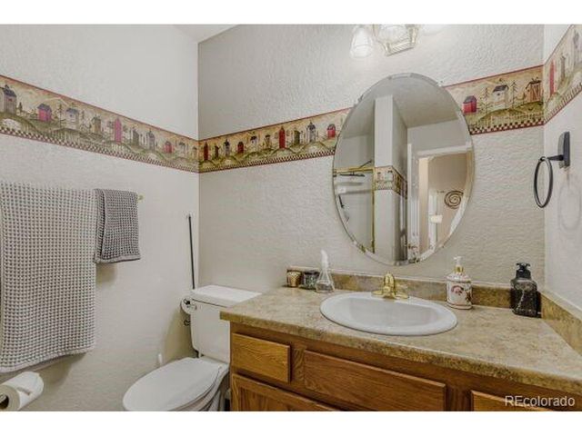 5254 S Espana St, Centennial, CO 80015