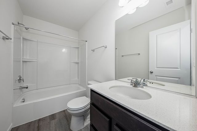 535 Watercress Drive 535, Aurora, IL 60504