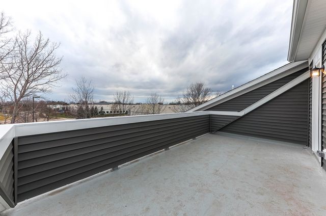 535 Watercress Drive 535, Aurora, IL 60504