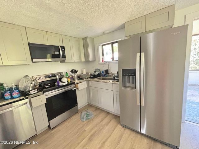 9834 WINSTON Street, Jacksonville, FL 32208