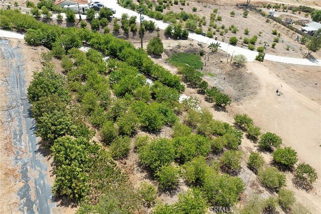 525 Stewart Canyon Road, Fallbrook, CA 92028