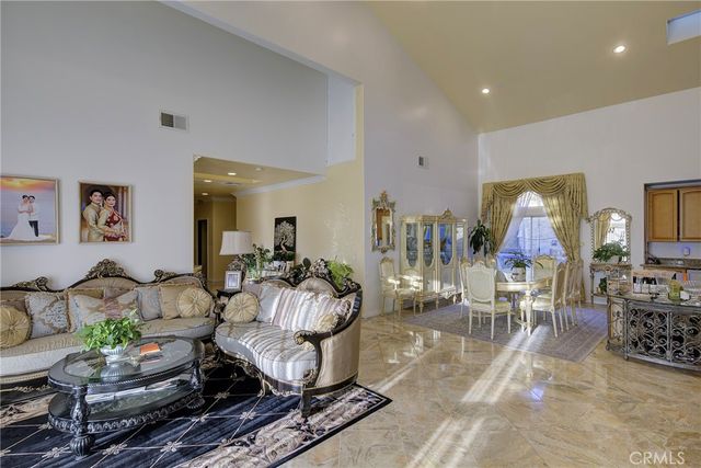 525 Stewart Canyon Road, Fallbrook, CA 92028