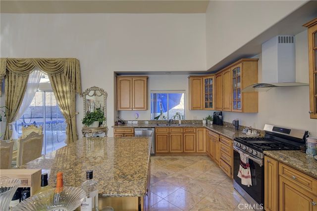 525 Stewart Canyon Road, Fallbrook, CA 92028