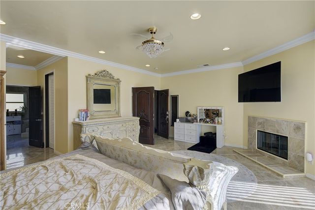 525 Stewart Canyon Road, Fallbrook, CA 92028