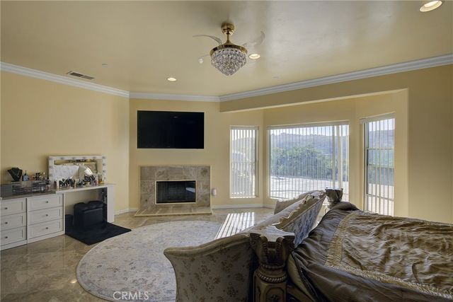 525 Stewart Canyon Road, Fallbrook, CA 92028
