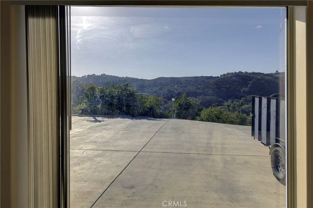 525 Stewart Canyon Road, Fallbrook, CA 92028