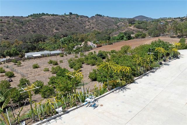 525 Stewart Canyon Road, Fallbrook, CA 92028