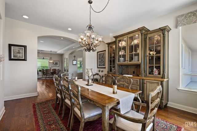 574 Williams Ranch Road, Bakersfield, CA 93308