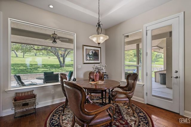 574 Williams Ranch Road, Bakersfield, CA 93308