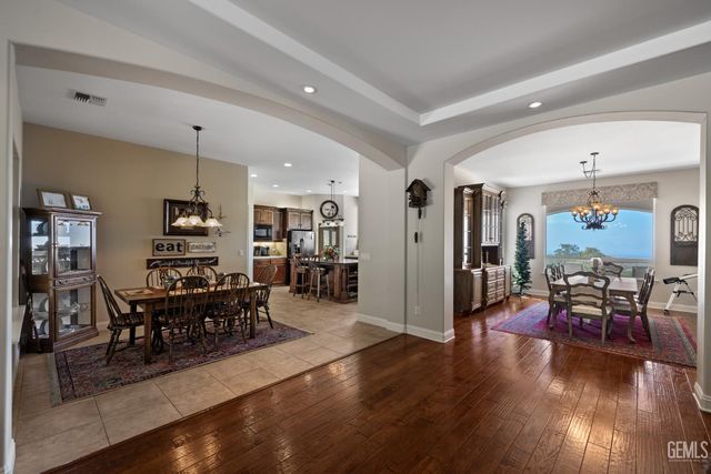 574 Williams Ranch Road, Bakersfield, CA 93308