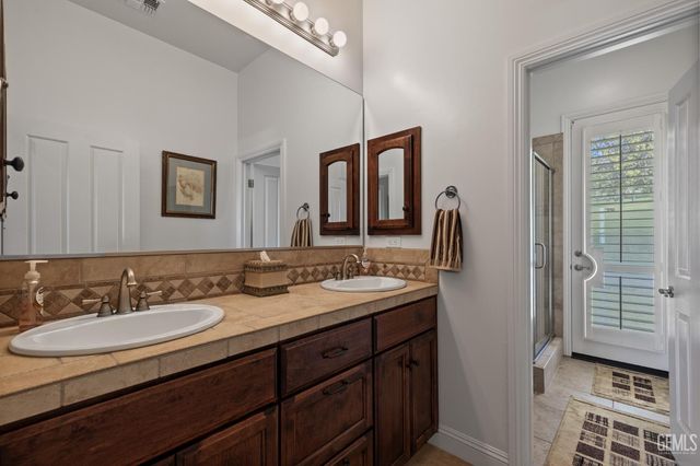 574 Williams Ranch Road, Bakersfield, CA 93308