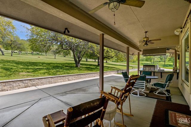 574 Williams Ranch Road, Bakersfield, CA 93308