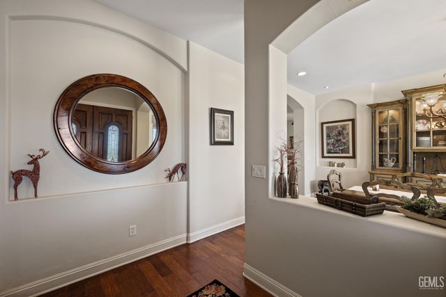 574 Williams Ranch Road, Bakersfield, CA 93308