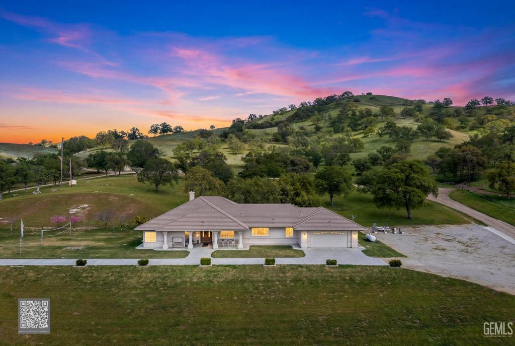 574 Williams Ranch Road, Bakersfield, CA 93308