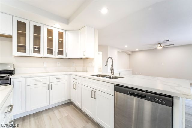 1846 Autumn Gold Avenue, Las Vegas, NV 89123