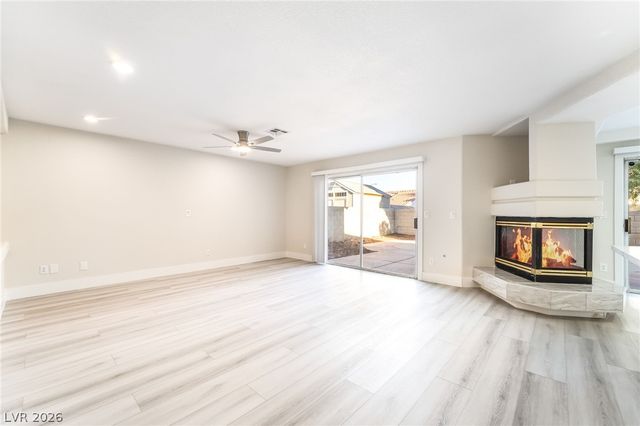 1846 Autumn Gold Avenue, Las Vegas, NV 89123