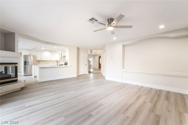 1846 Autumn Gold Avenue, Las Vegas, NV 89123