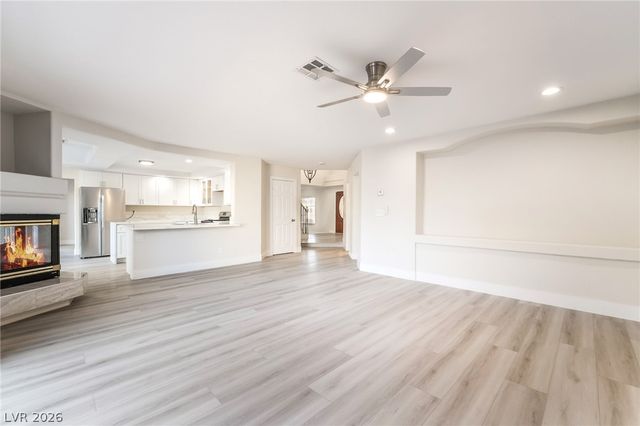 1846 Autumn Gold Avenue, Las Vegas, NV 89123