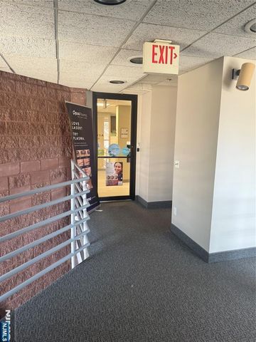 288 Boulevard, Hasbrouck Heights, NJ 07604