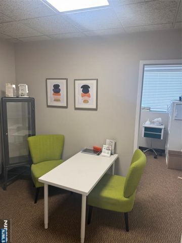 288 Boulevard, Hasbrouck Heights, NJ 07604