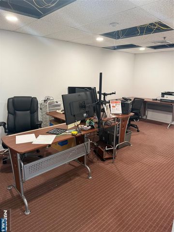 288 Boulevard, Hasbrouck Heights, NJ 07604