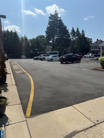 288 Boulevard, Hasbrouck Heights, NJ 07604