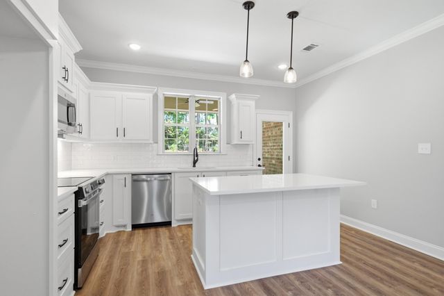 57 Harmony, Hattiesburg, MS 39402