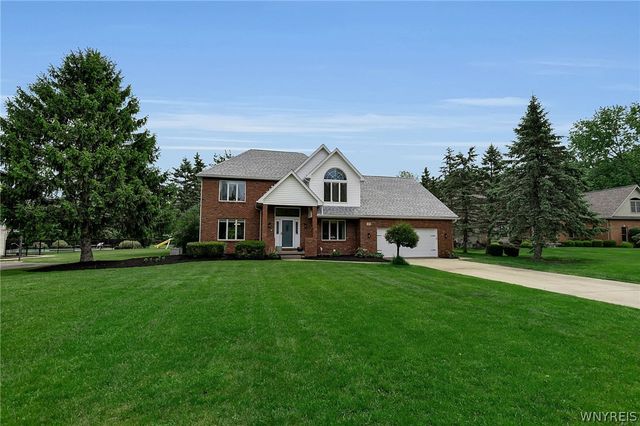 19 Braunview Way, Orchard Park, NY 14127