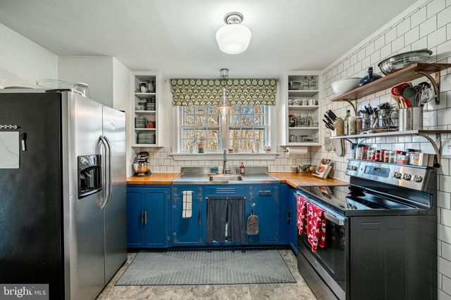 913 CALN MEETINGHOUSE RD, Coatesville, PA 19320