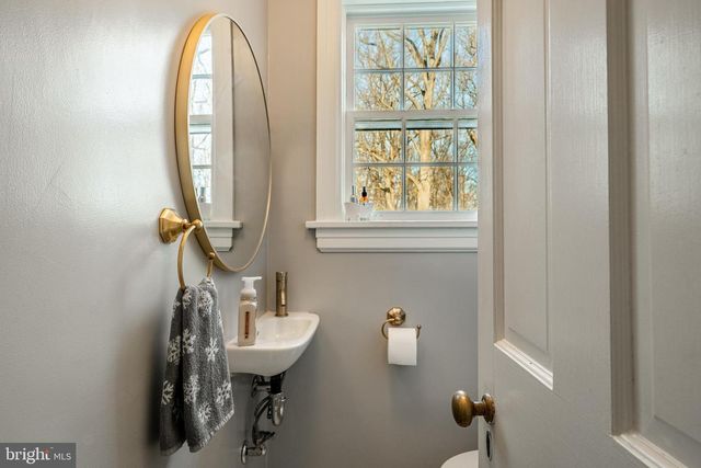 913 CALN MEETINGHOUSE RD, Coatesville, PA 19320