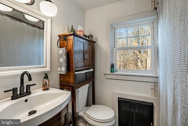 913 CALN MEETINGHOUSE RD, Coatesville, PA 19320