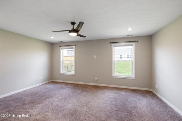172 Sienna Dr, Shepherdsville, KY 40165