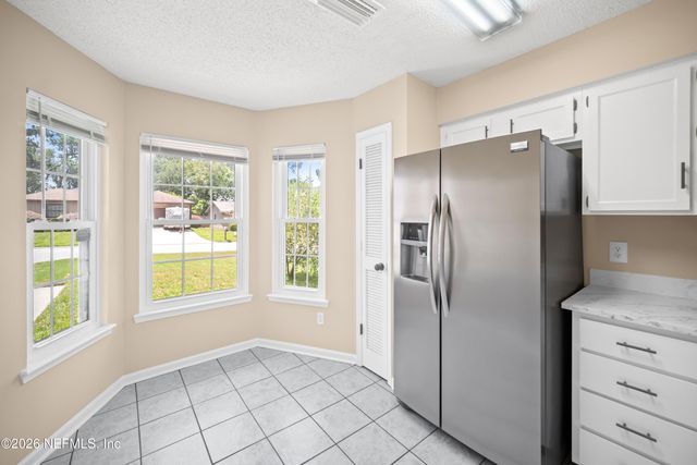 8065 LE HAVRE Drive N, Jacksonville, FL 32277