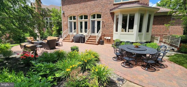 11103 CHESSINGTON PL, Reston, VA 20194